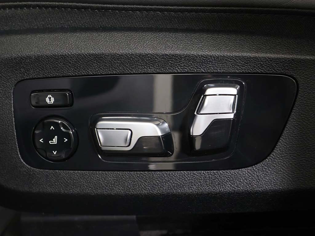 Used 2024 BMW X6 xDrive40i w/ Premium Package AWD/4WD image 38