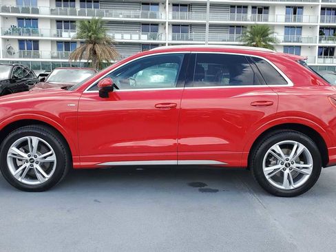 Certified 2023 Audi Q3 2.0T Premium w/ Convenience Package AWD/4WD image 3