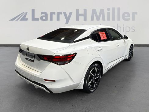 Used 2025 Nissan Sentra SV w/ All-Weather Package image 5