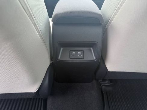 Used 2026 Toyota Corolla LE AWD/4WD image 27