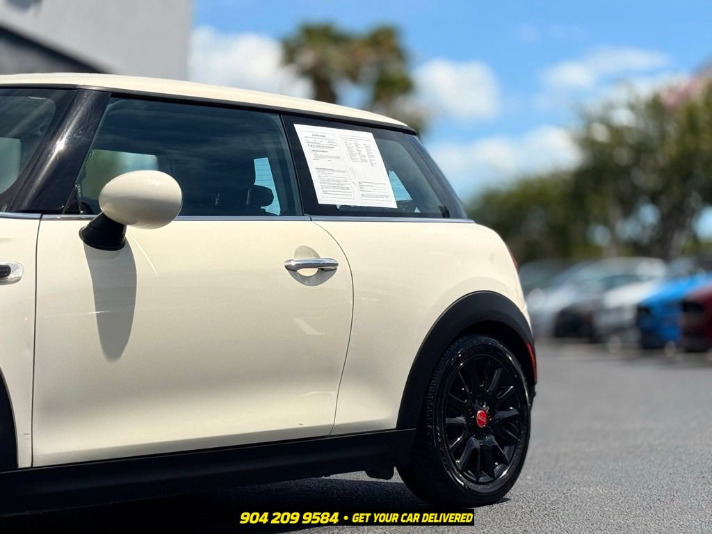 Used 2018 MINI Cooper 2-Door Hardtop FWD image 5