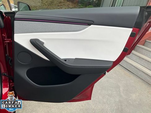 Used 2026 Tesla Model Y 2WD image 64