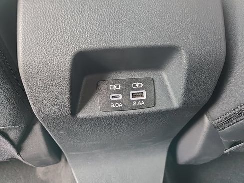 Used 2025 Subaru Crosstrek 2.5i Sport AWD/4WD image 38