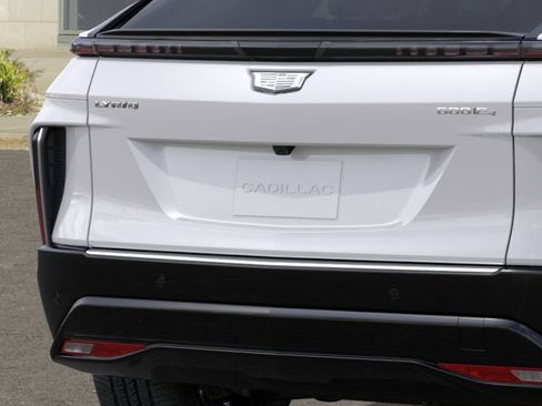 New 2025 Cadillac Lyriq Luxury w/ LPO, Floor Liner Package AWD/4WD image 14