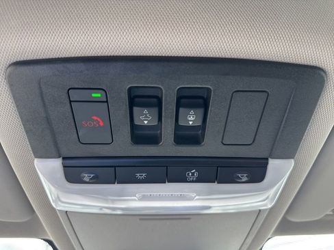 Used 2023 Nissan Rogue SV w/ SV Premium B Package FWD image 41