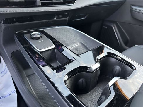 Used 2025 Buick Enclave Preferred image 33