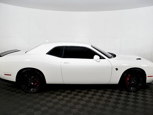 Used 2015 Dodge Challenger SRT Hellcat image 6