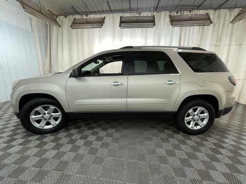Used 2014 GMC Acadia SLE FWD image 16