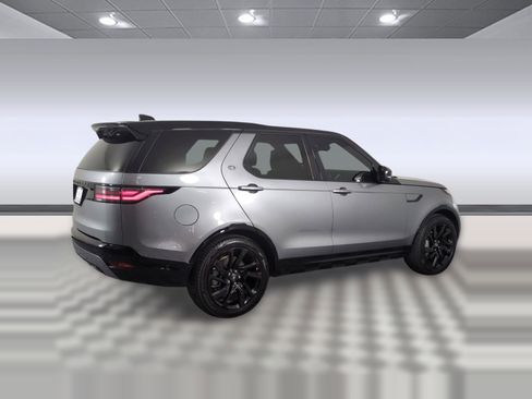 Certified 2025 Land Rover Discovery Dynamic SE image 8