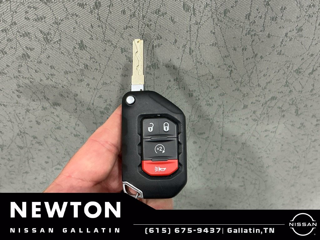 Used 2024 Jeep Wrangler Unlimited w/ Convenience Group AWD/4WD image 48