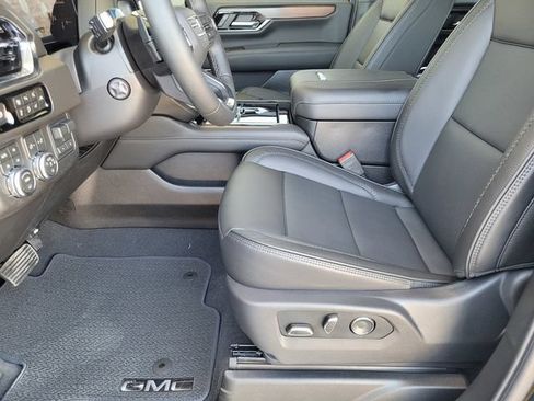 New 2026 GMC Yukon XL Denali w/ Denali Reserve Package AWD/4WD image 20
