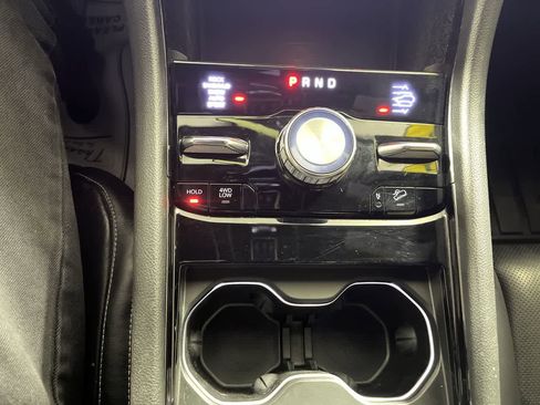 Used 2021 Jeep Grand Cherokee L Overland w/ Luxury Tech Group IV image 22