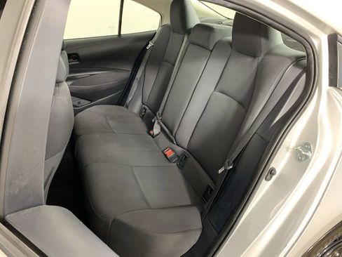 Used 2022 Toyota Corolla LE image 27