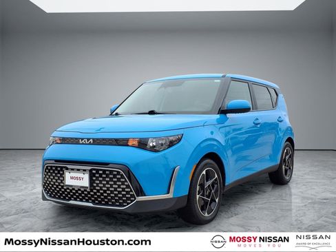 Used 2023 Kia Soul EX image 4