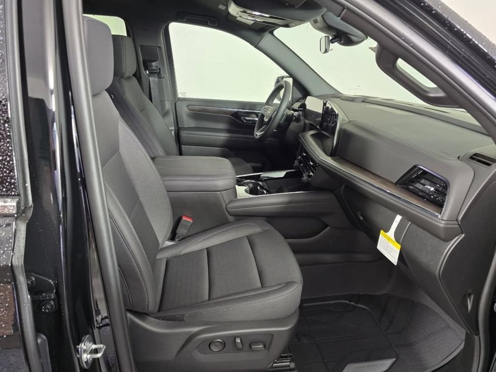 Used 2026 Chevrolet Tahoe LS w/ LPO, Dark Essentials Package AWD/4WD image 11