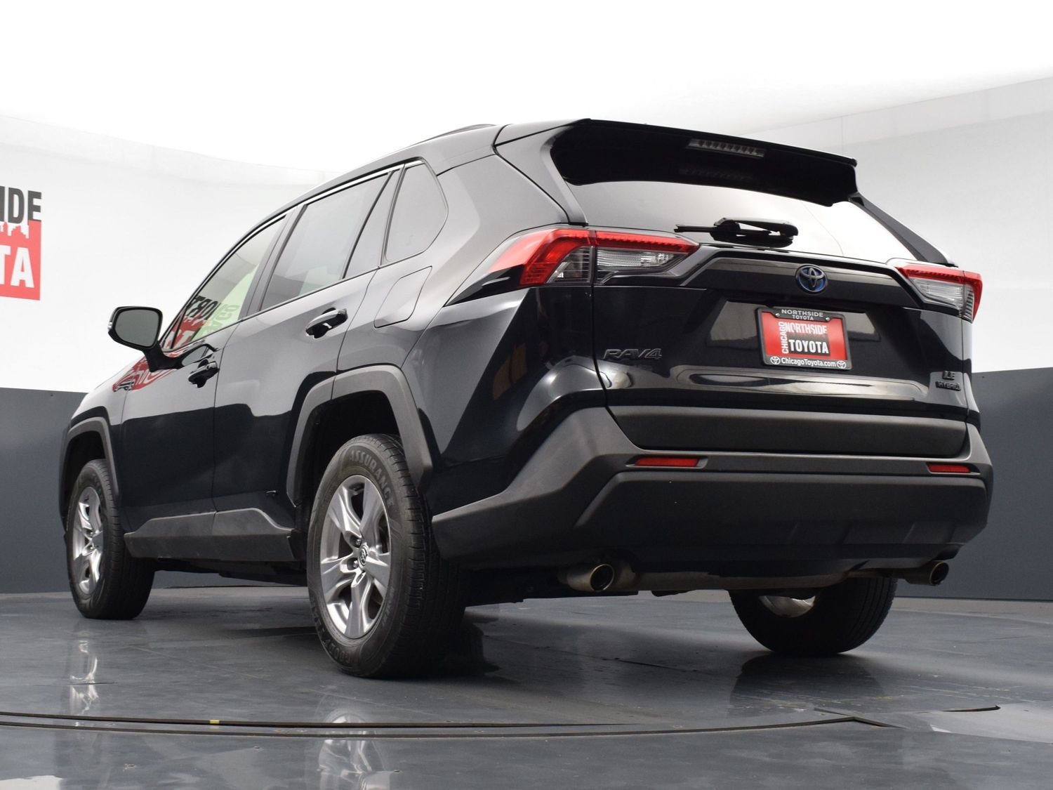 Used 2022 Toyota RAV4 LE AWD/4WD image 27