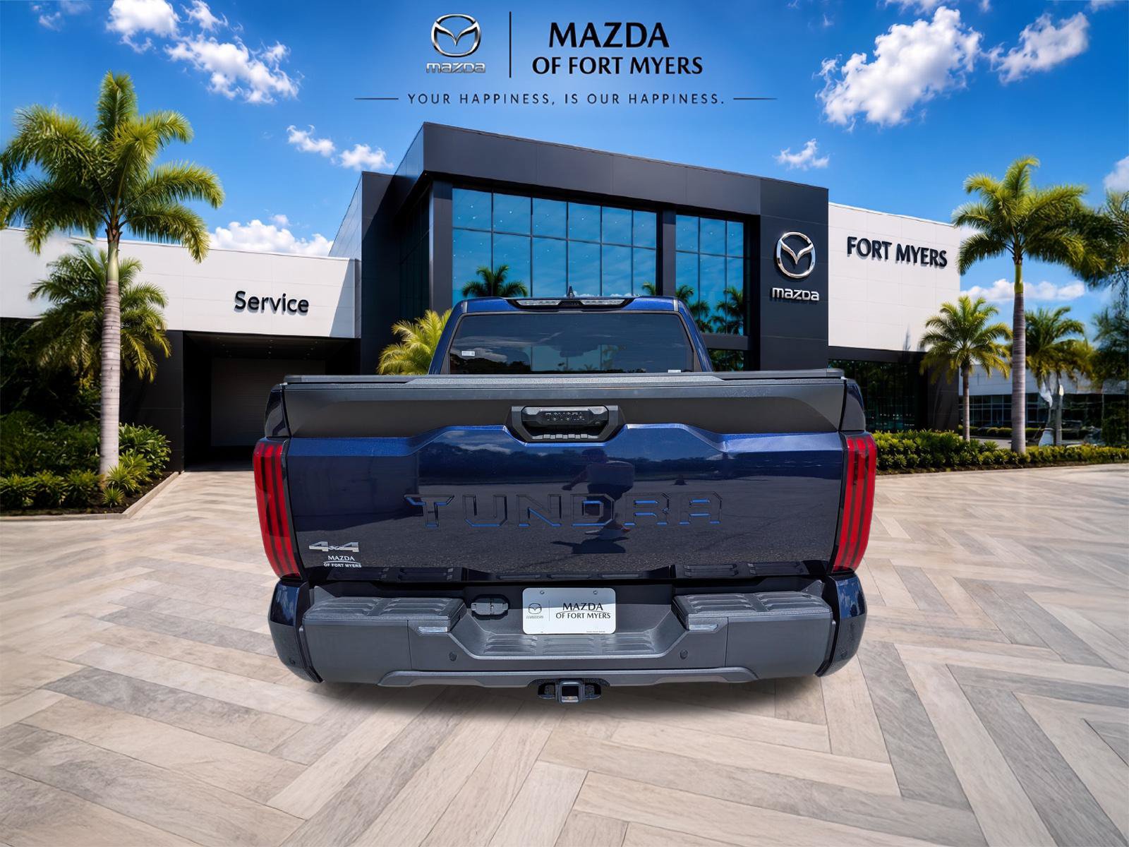 Used 2023 Toyota Tundra SR5 w/ SR5 Convenience Package AWD/4WD image 5