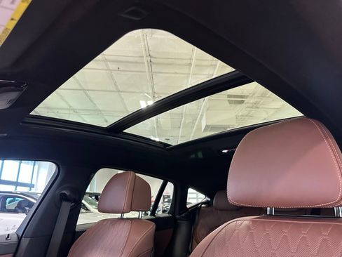 Used 2023 BMW X6 M50i AWD/4WD image 39
