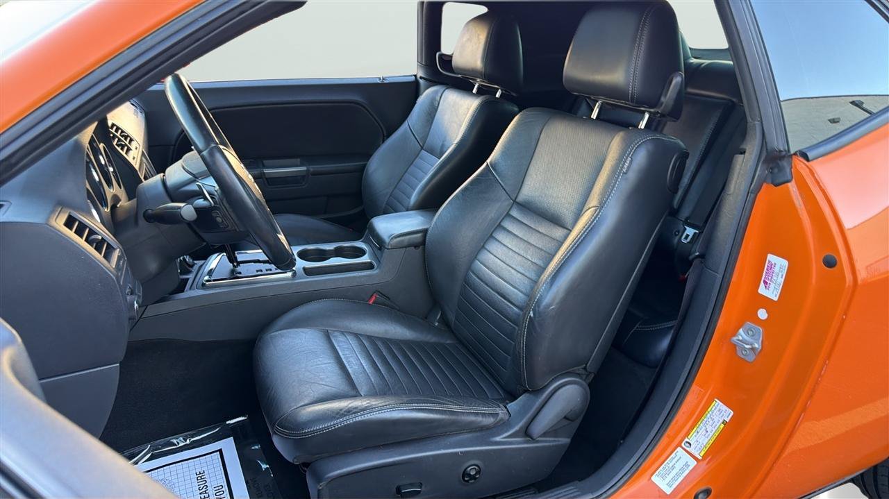 Used 2012 Dodge Challenger R/T RWD image 12