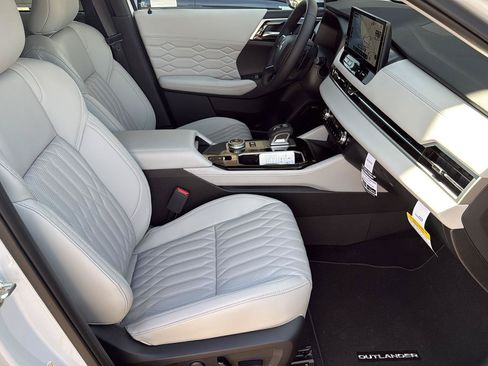 New 2026 Mitsubishi Outlander SEL AWD/4WD image 24