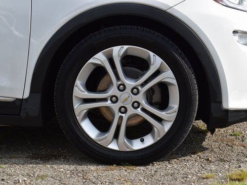 Used 2020 Chevrolet Bolt LT image 4