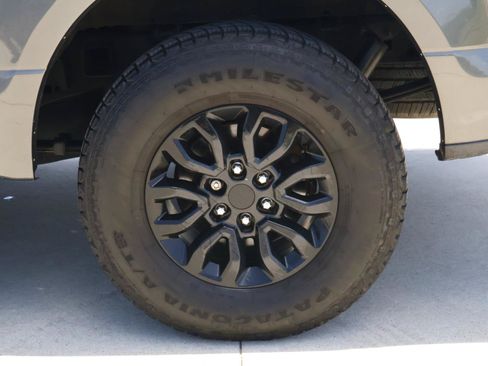 Used 2019 Ford F150 XL w/ Equipment Group 101A Mid RWD image 9