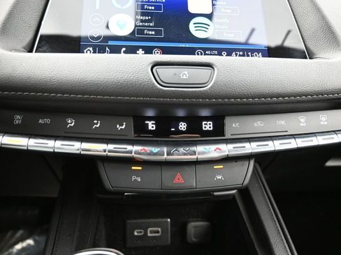 Used 2023 Cadillac XT4 Premium Luxury AWD/4WD image 26