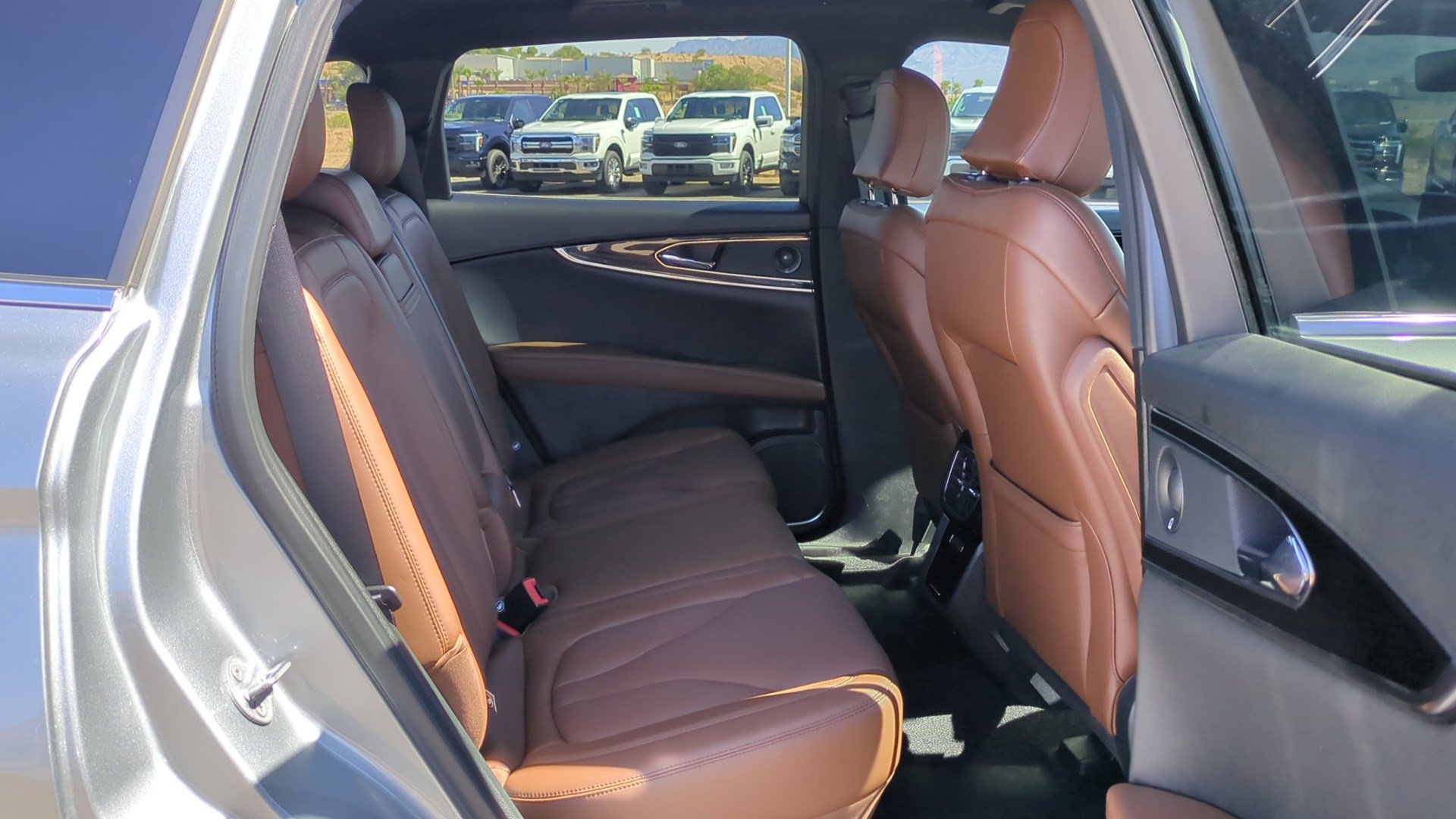 Used 2022 Lincoln Nautilus Reserve w/ Equipment Group 201A FWD image 24
