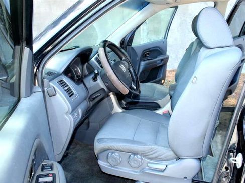 Used 2006 Honda Pilot LX image 10
