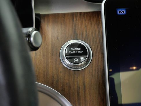 Certified 2023 Mercedes-Benz C 300 4MATIC Sedan image 23