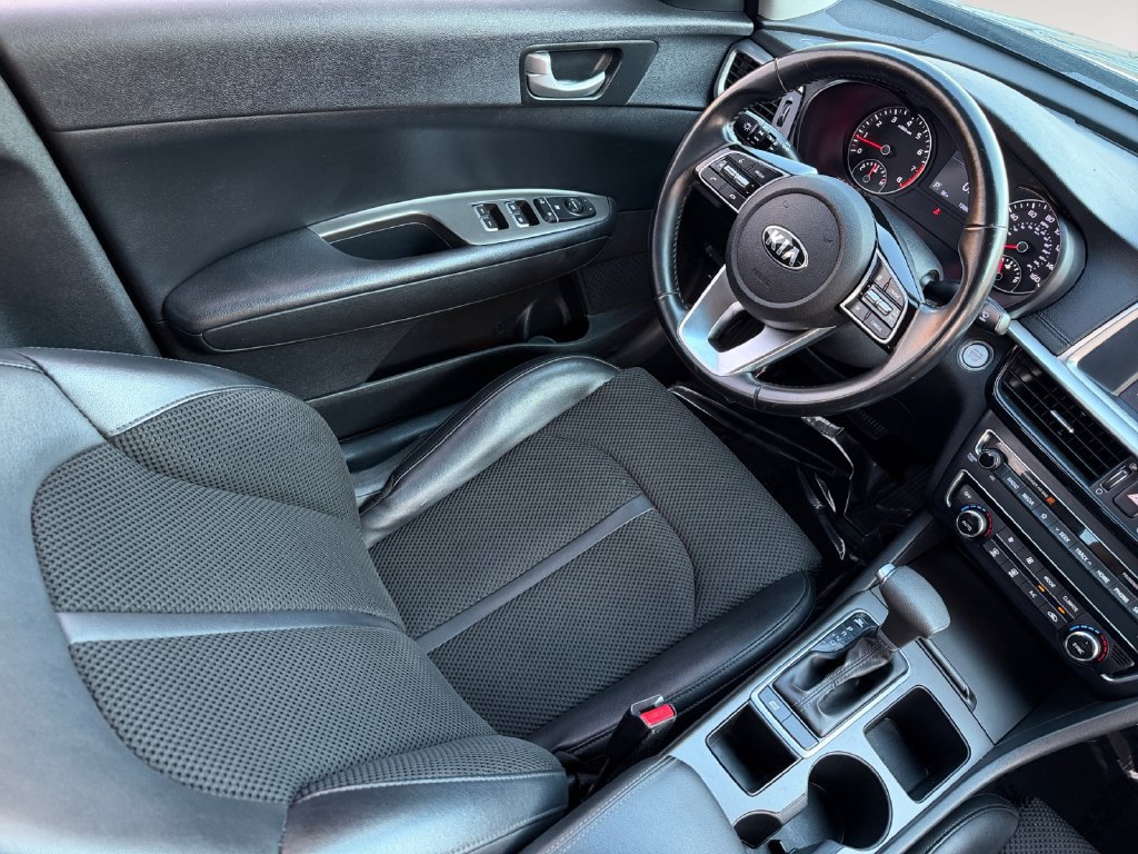 Used 2019 Kia Optima S FWD image 15