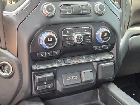 Used 2022 GMC Sierra 2500 AT4 AWD/4WD image 29