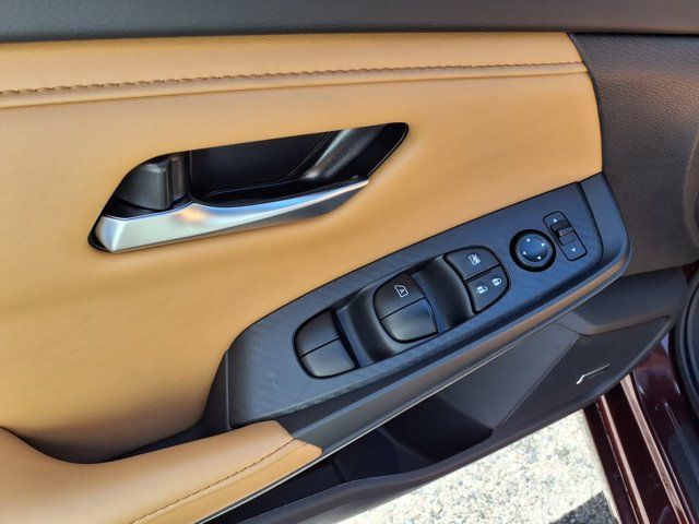 Used 2025 Nissan Sentra SV w/ SV Premium Package FWD image 17