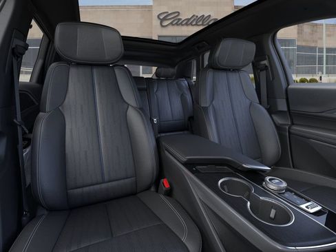 New 2026 Cadillac Lyriq Luxury image 16