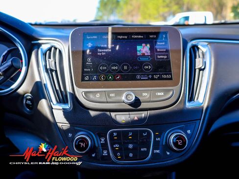 Used 2024 Chevrolet Malibu LT image 14