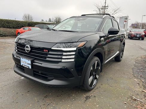 New 2025 Nissan Kicks SR w/ Illumination Package image 3