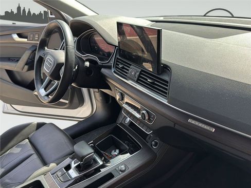 Used 2024 Audi Q5 2.0T Premium Plus AWD/4WD image 30