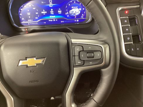 Used 2023 Chevrolet Suburban LT w/ LT Signature Package image 25