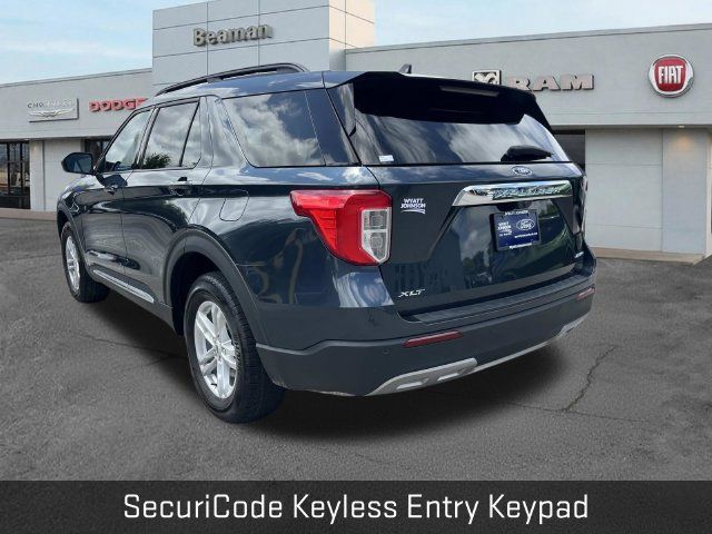 Used 2024 Ford Explorer XLT w/ Equipment Group 202A AWD/4WD image 5