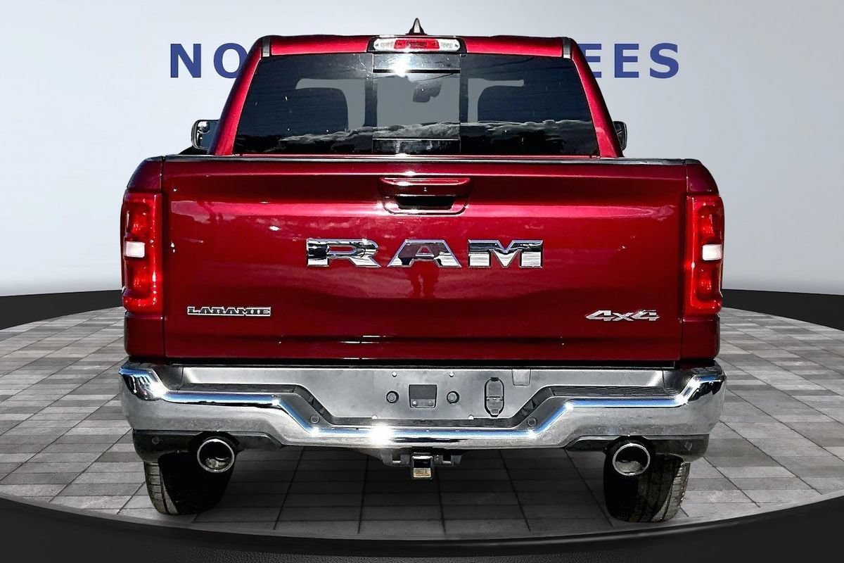 Used 2025 RAM 1500 Laramie AWD/4WD image 5