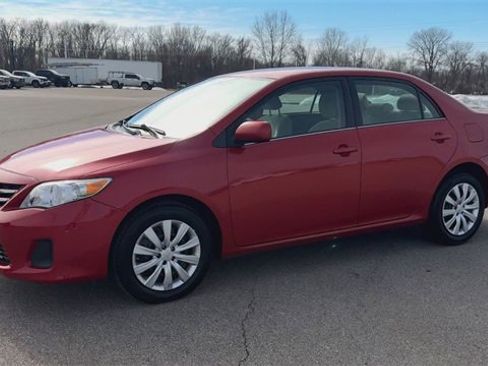 Used 2013 Toyota Corolla LE image 4