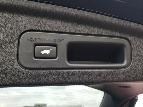 Used 2022 Acura MDX SH-AWD w/ Technology Package image 9