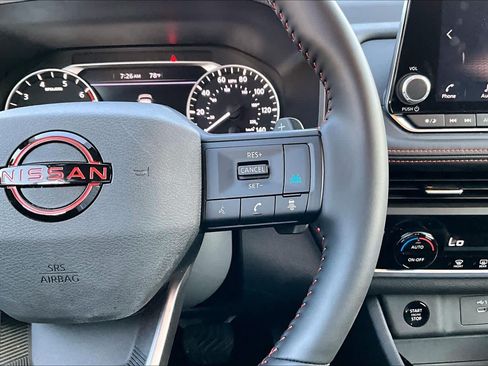 Certified 2025 Nissan Rogue SV AWD/4WD image 20