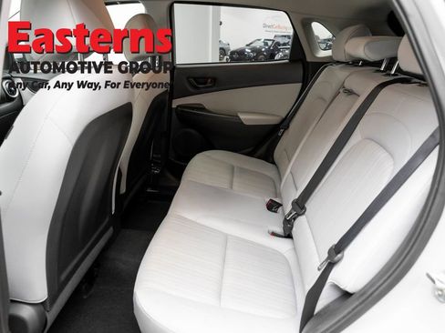 Used 2022 Hyundai Kona SEL AWD/4WD image 20