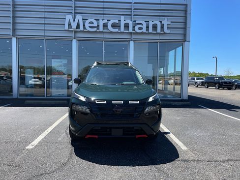 New 2026 Nissan Rogue SV AWD/4WD image 3