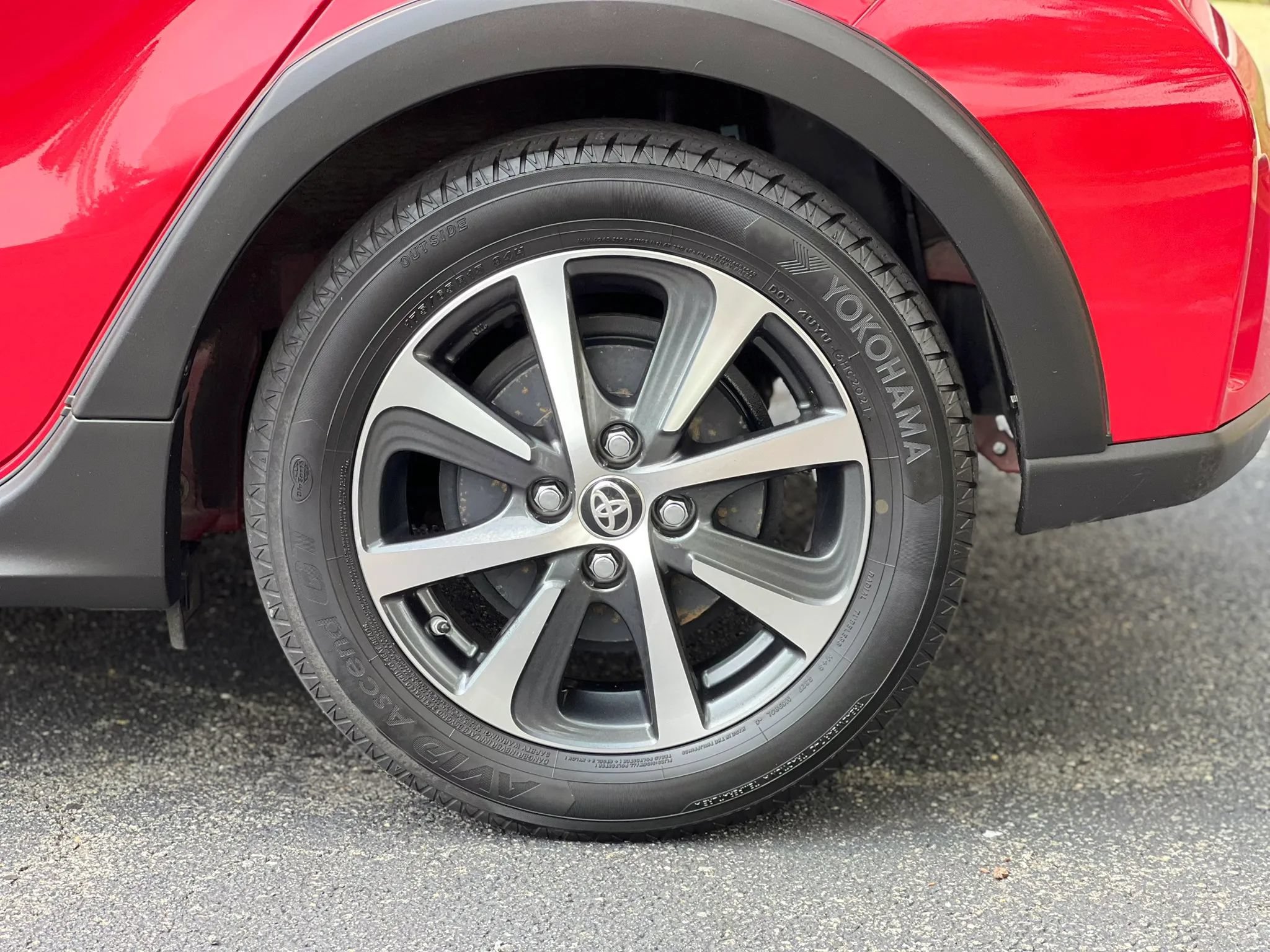 Used 2018 Toyota Prius C Two FWD image 43