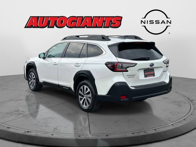 Used 2024 Subaru Outback Premium AWD/4WD image 5