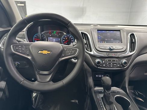 Used 2024 Chevrolet Equinox LT AWD/4WD image 8