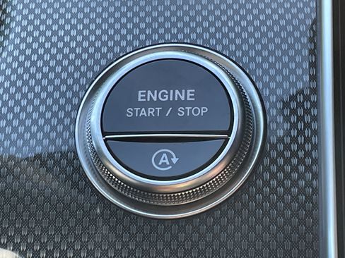 New 2026 Mercedes-Benz C 43 AMG 4MATIC Sedan image 29