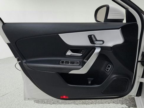 Used 2020 Mercedes-Benz A 220 image 24